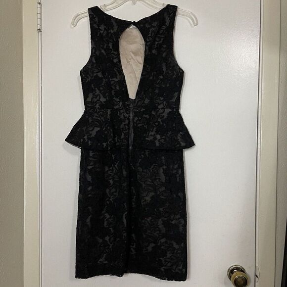 Alice + Olivia Josephine Black Silk Lace Peplum Cocktail Dress size 2 - Picture 7 of 7